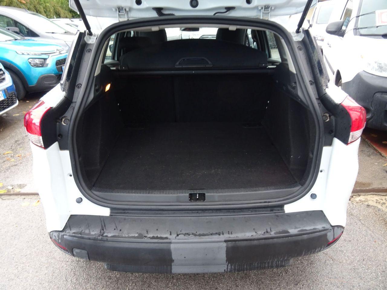 Renault Clio 2014 — photo 9