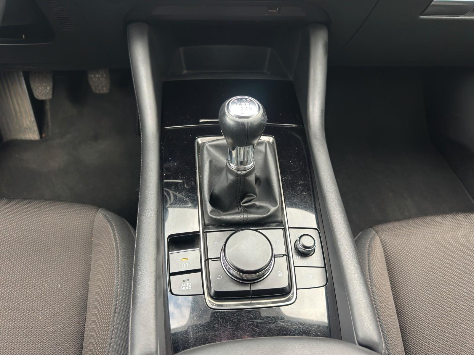 Mazda 3 Lim. 4-trg. Selection BOSE KMRA NAVI LED