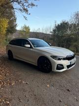 BMW 330e Touring M Paket