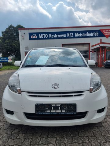 Daihatsu Sirion 4X4 Klima* 5-Türen*Tüv bis 02/2027 1-Hand