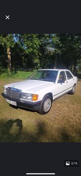 Mercedes-Benz 190 1. Hand 8.800 km Oldtimer Scheckheftgepflegt - Mercedes-Benz 190: 1.8