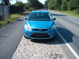 Ford Focus 1.6 Ghia - Ford Focus aus 2009: Ghia