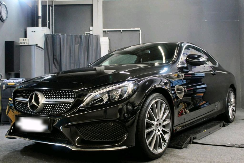 Image of Mercedes-Benz C 200