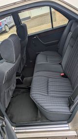 Mercedes-Benz 200/124 - Mercedes-Benz aus 1991