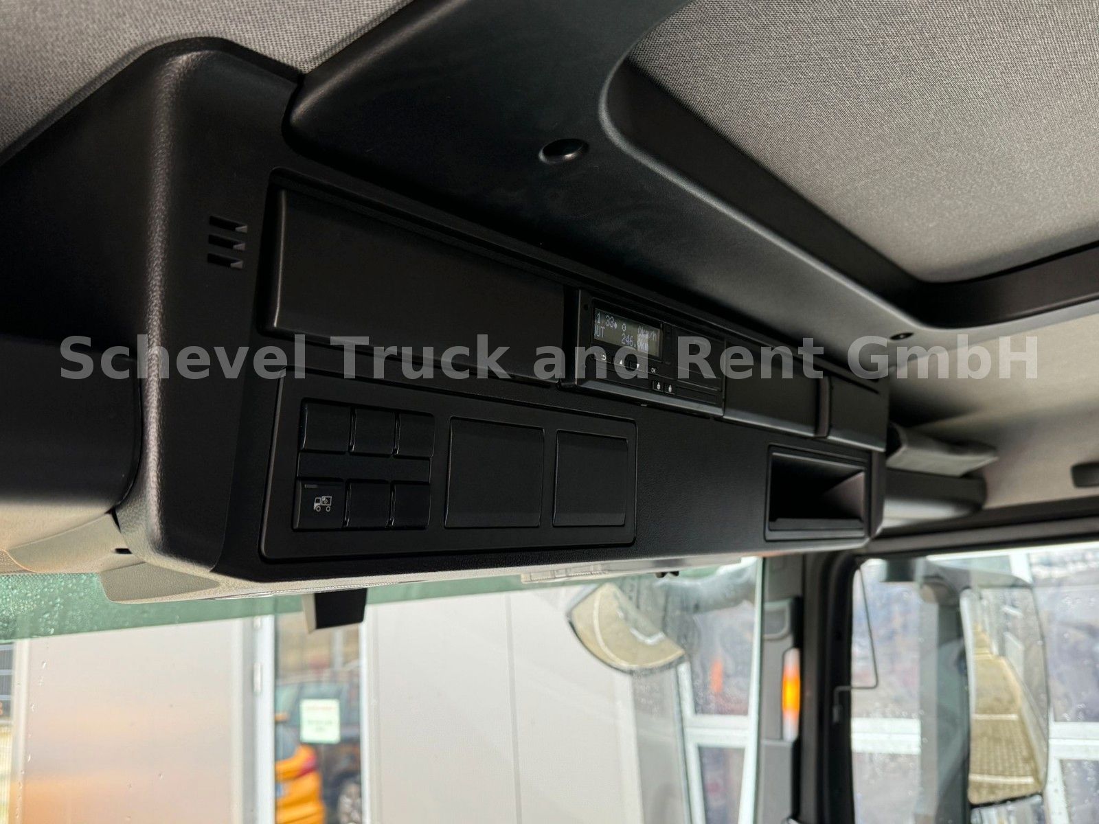 Fahrzeugabbildung MAN TGL 7.190 Koffer mit DHOLLANDIA LBW