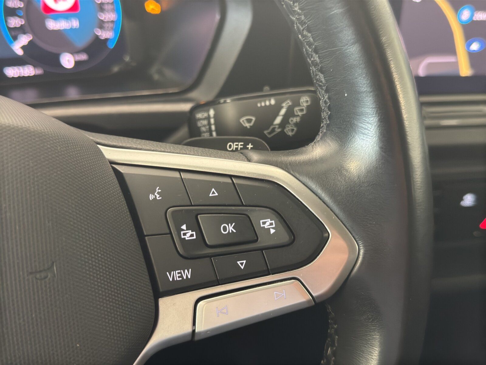 Fahrzeugabbildung Volkswagen Caddy Maxi California 2.0 TDI DSG APP AHK Kamera