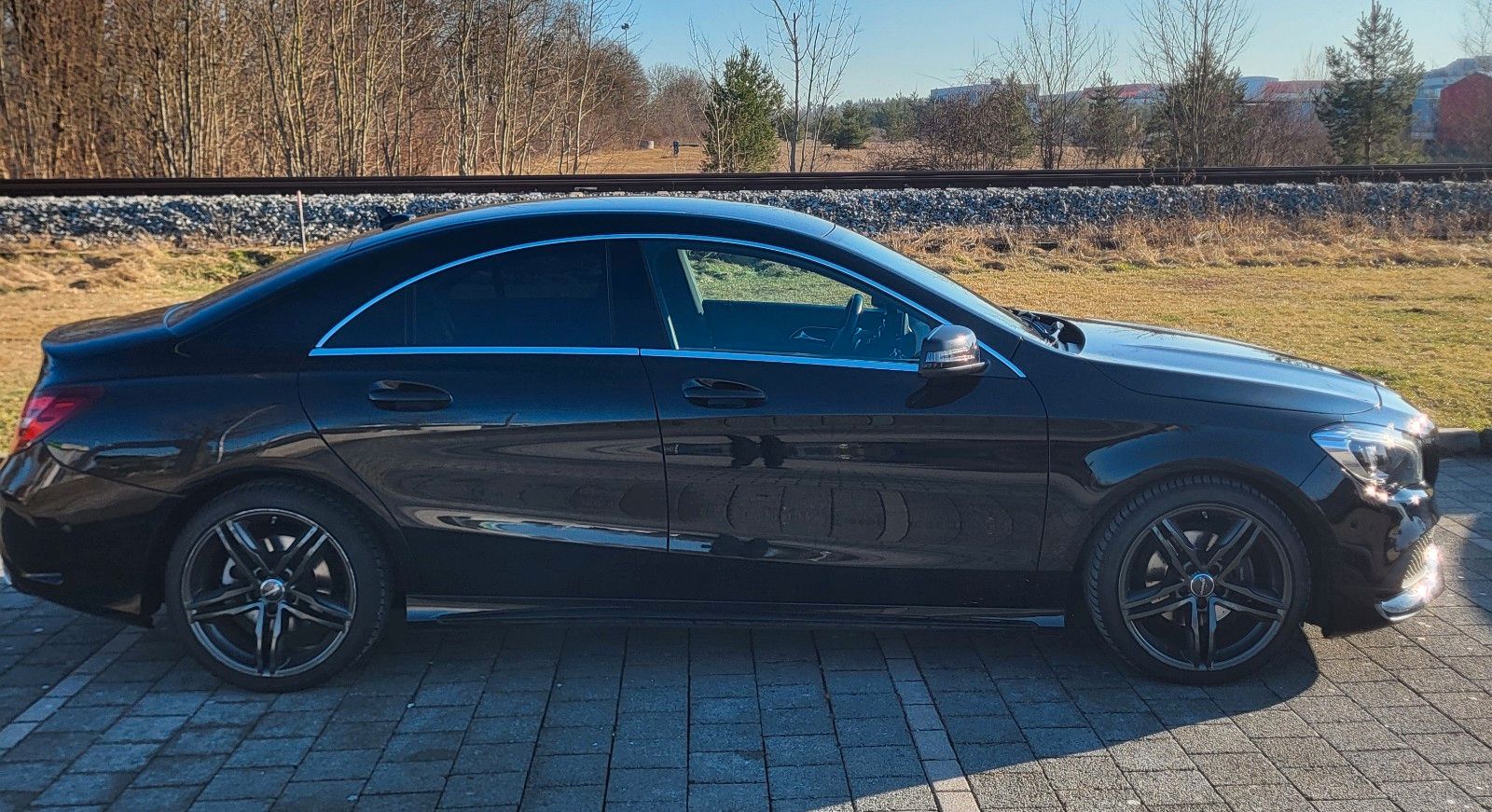 MERCEDES-BENZ CLA 200 PEAK Edition PEAK Edition