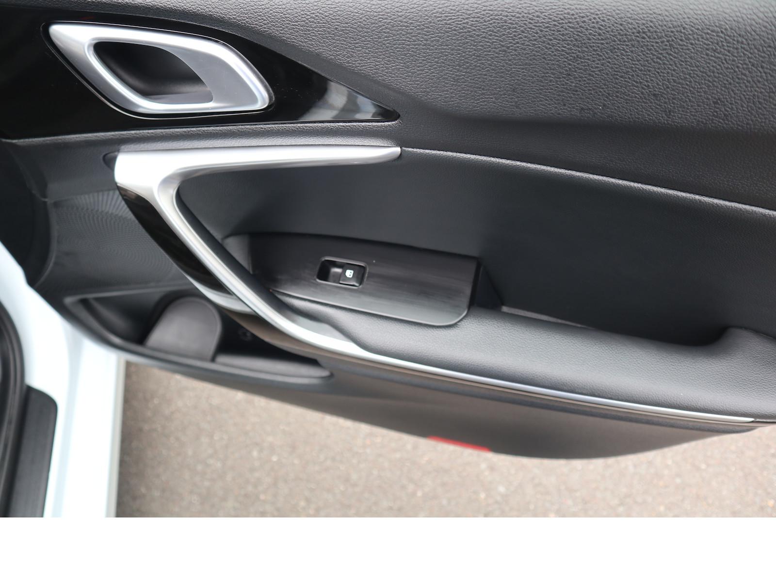 Kia Ceed cee ́d Sportswagon Ultimate 1.5 DCT CAM SHZ NAVI, миниатюра 12
