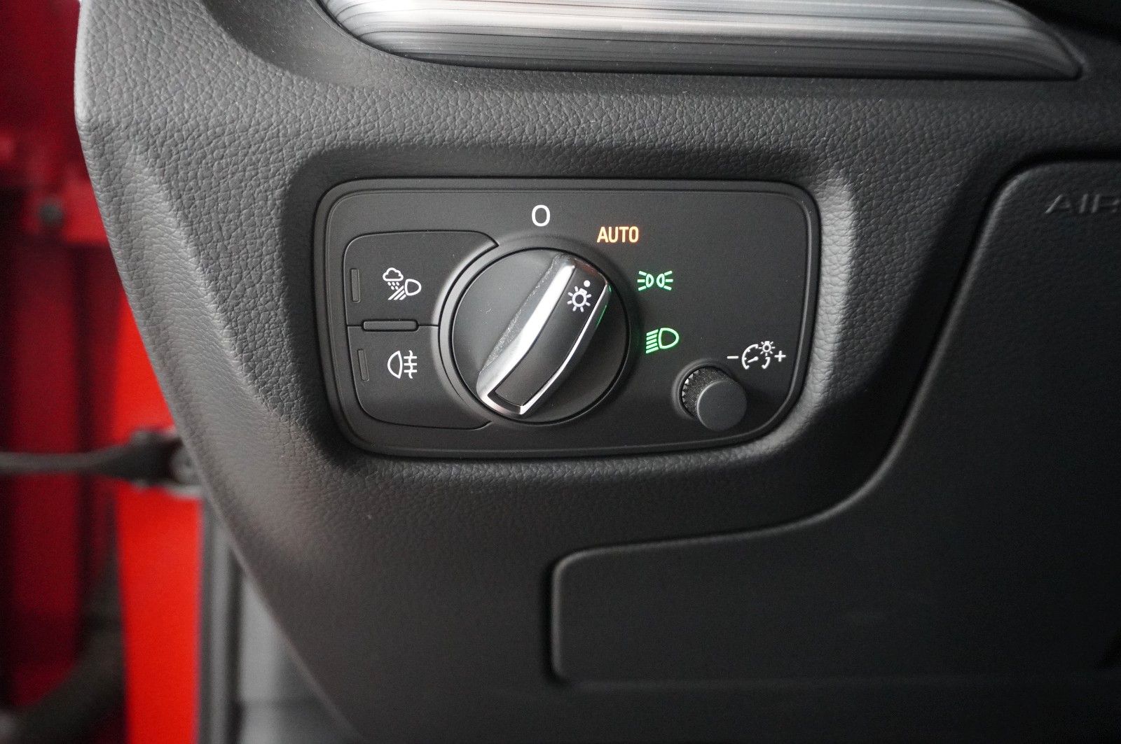 Fahrzeugabbildung Audi A3 LIM. 35 TDI S-TRONIC SPORT NAVI/SH/KAMERA/AHK