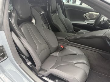 Corvette C8 - 11