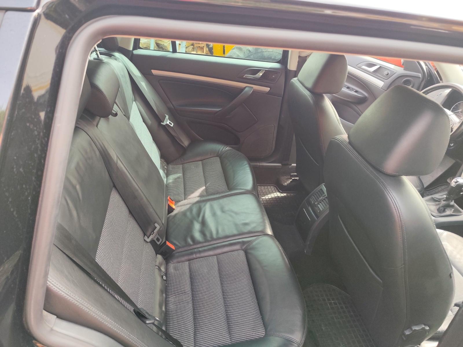 Skoda Octavia 2012 — photo 8