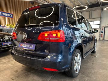 MYAUTOCENTER – Gebraucht- und Jahreswagen mit Werkstattservice in Pfaffenhofen Volkswagen Touran Comfortline *7-SITZER*2-ZONEN*TEMPO*