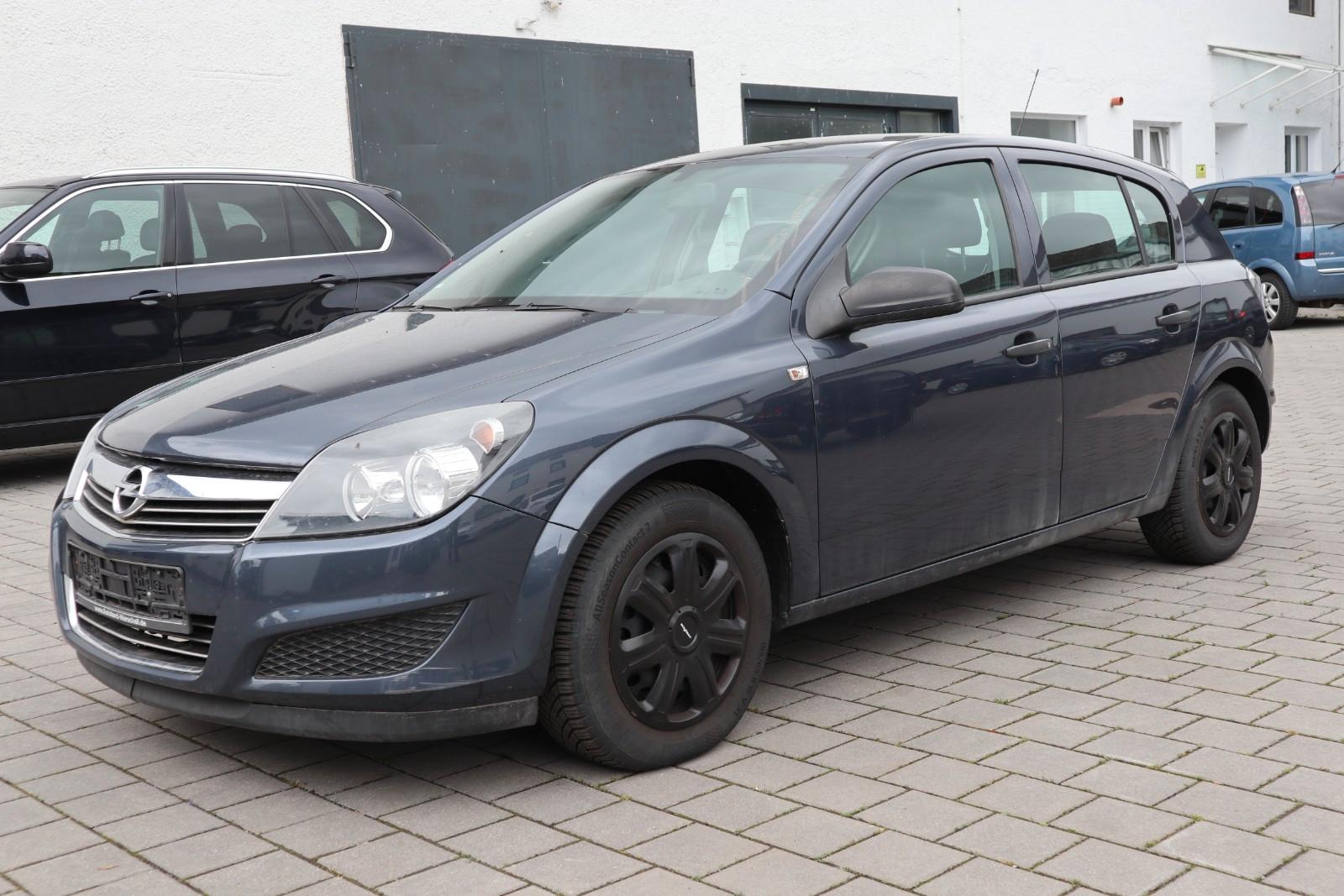 Opel Astra H 1.6 - Klima