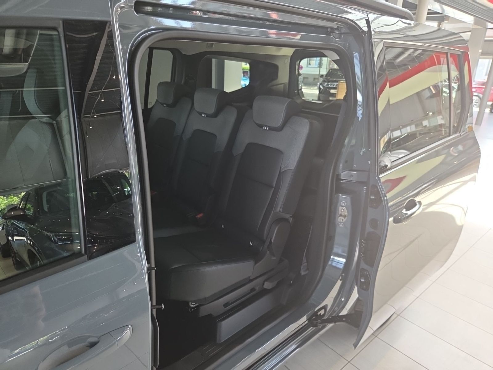 Fahrzeugabbildung Nissan Townstar DIG-T 130 L2 Tekna AT *7-SITZER*360°-KA