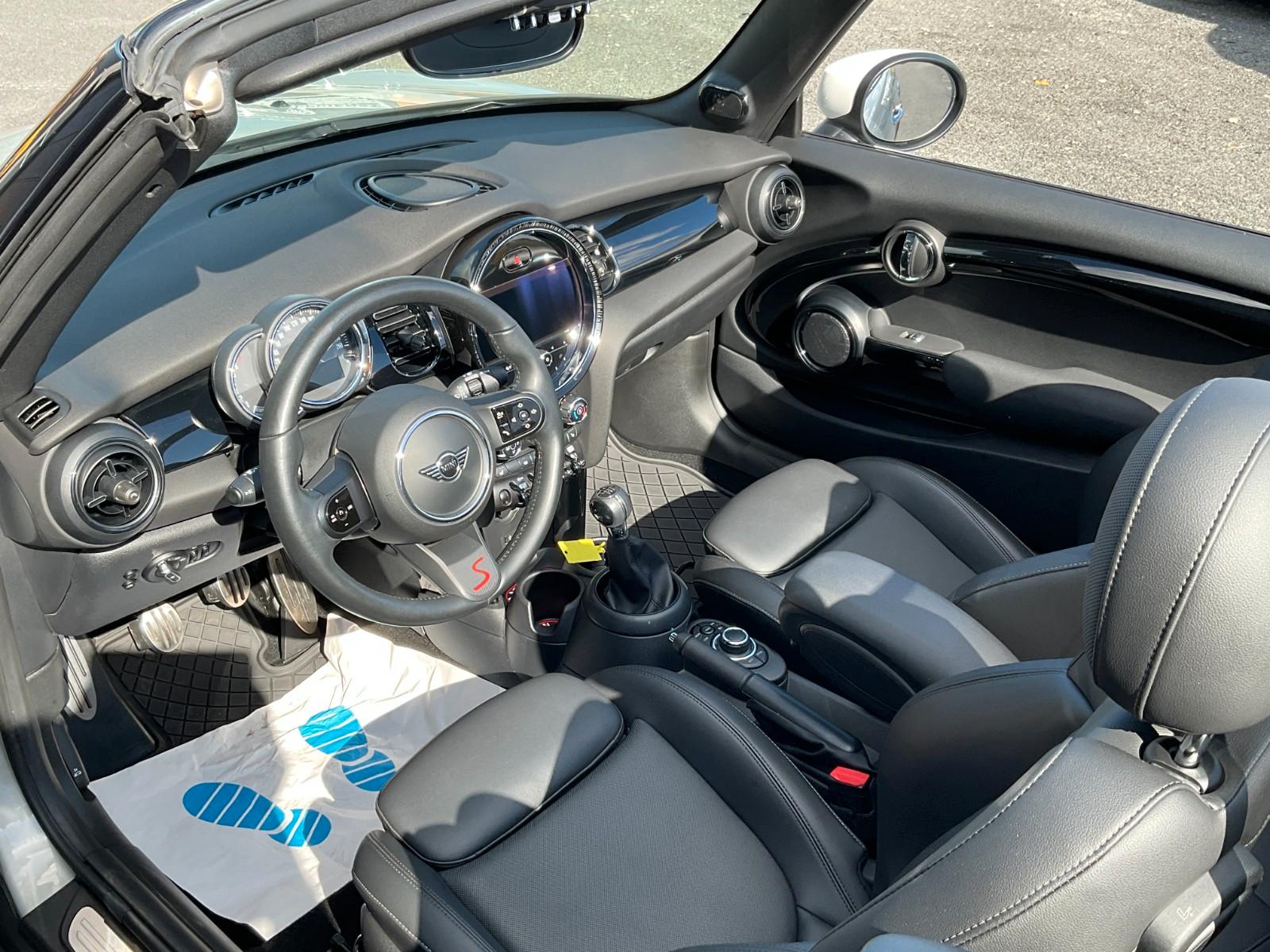 MINI COOPER S CABRIO Classic Trim - Harman Kardon