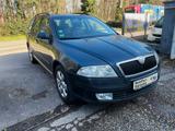 Skoda Octavia Combi Elegance - gebrauchte Skoda Octavia aus dem Jahr 2008