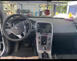 Volvo XC60 B4 AWD Momentum Geartronic Momentum - Volvo Gebrauchtwagen in Moers