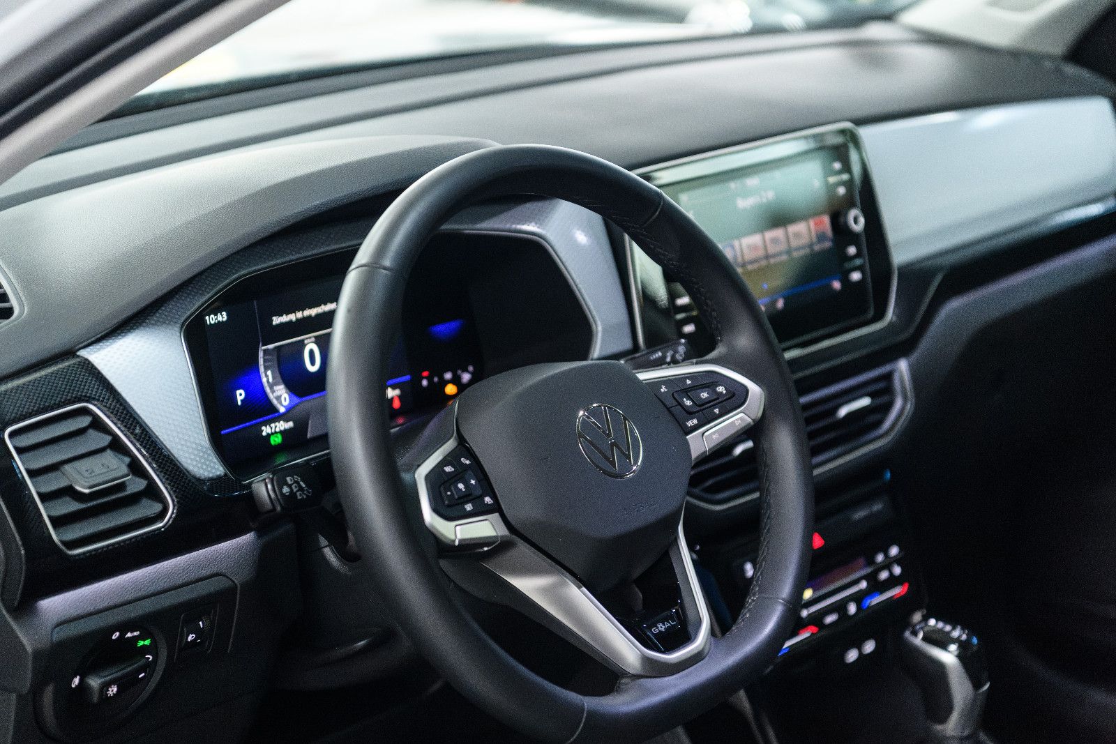 Fahrzeugabbildung Volkswagen T-Cross Goal 1.0 TSI DSG LED+AHK+KAMERA+KEYLESS