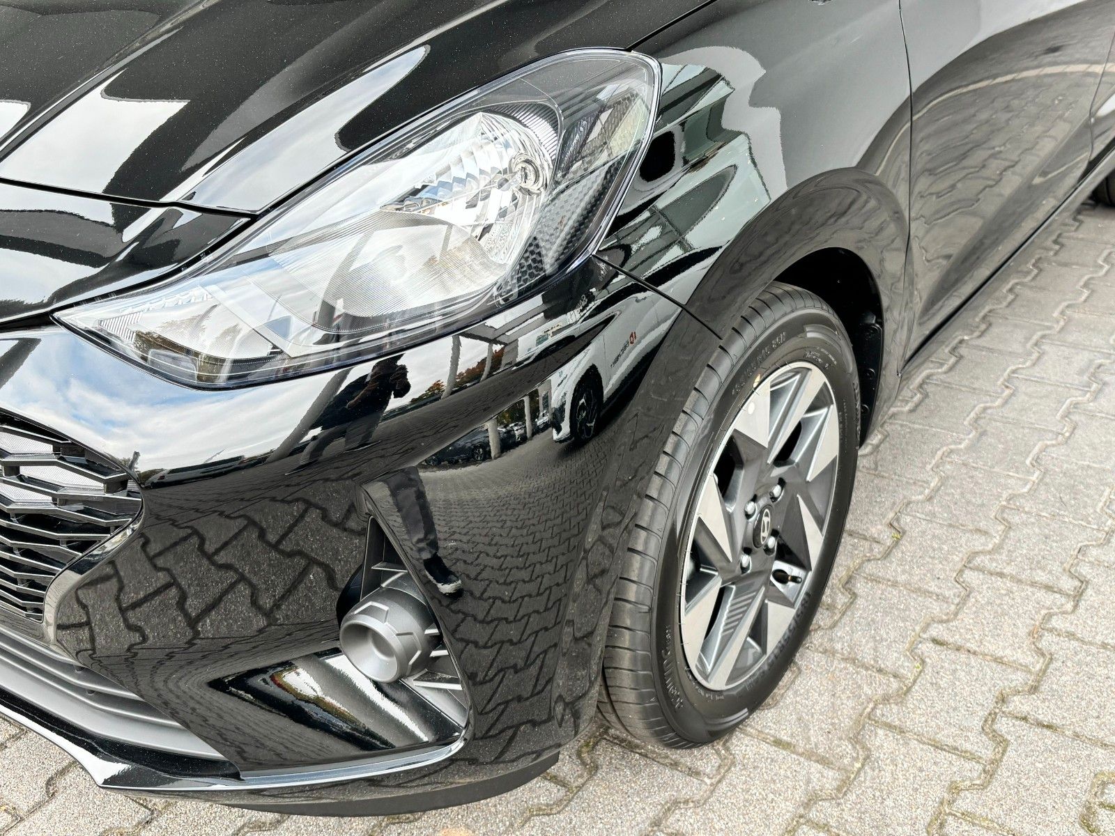 Fahrzeugabbildung Hyundai i10 1.0 63PS Trend Navi/Kamera/SHZ !