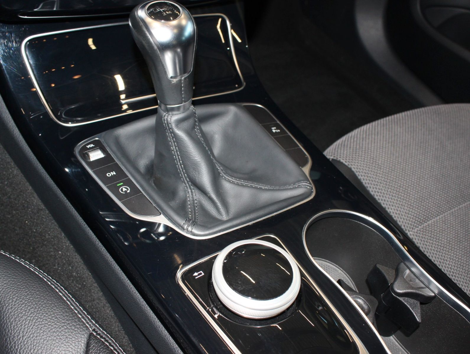 Fahrzeugabbildung Mercedes-Benz C 200 AVANTGARDE*2.Hand