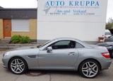 Mercedes-Benz SLK 200 BlueE NAVI LEDER PTS BiXeno Airscarf SHZ - graue Mercedes-Benz SLK 200