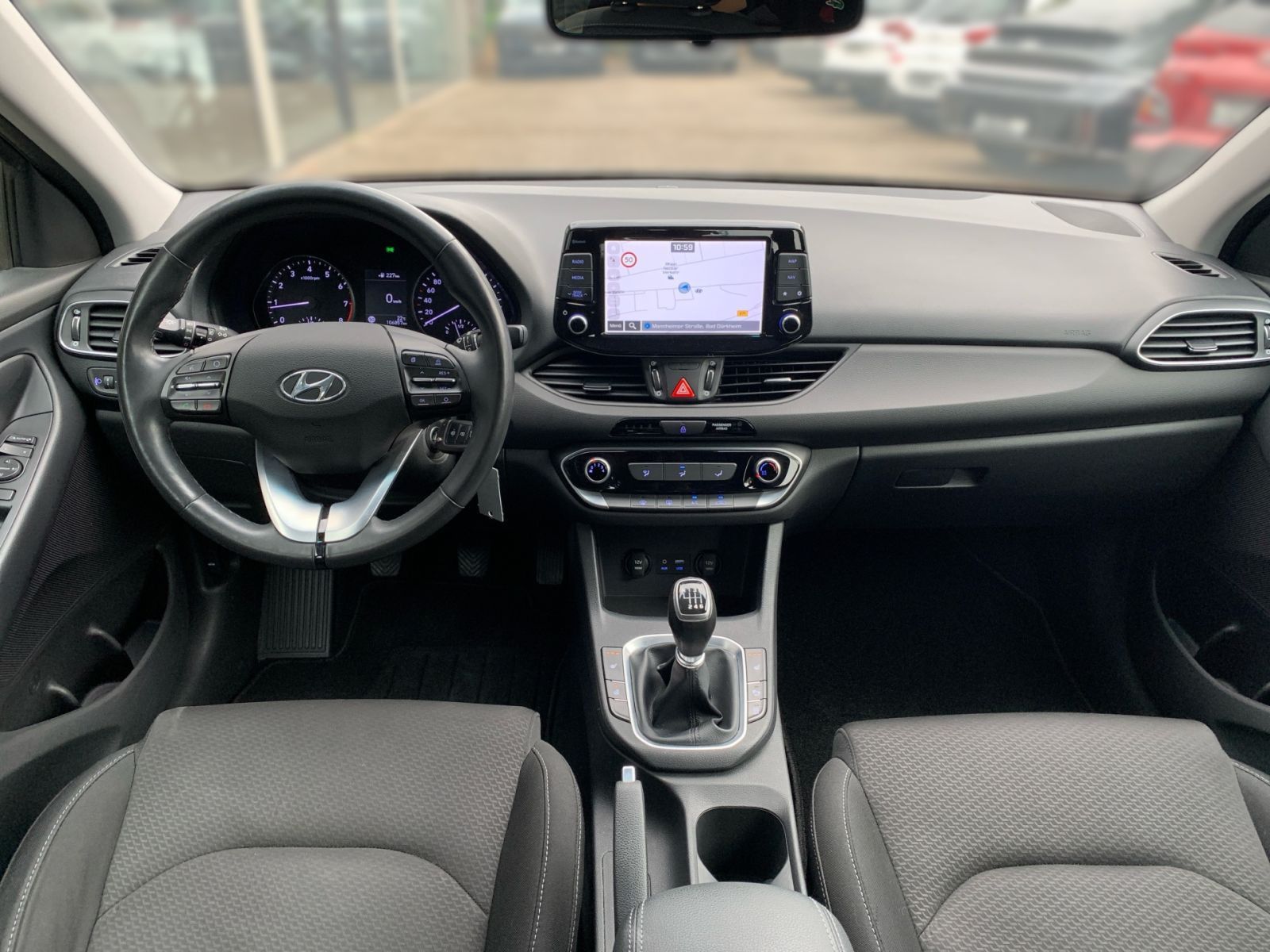Fahrzeugabbildung Hyundai i30 1.4 T-GDI Trend Navi Kamera Sitzheizung