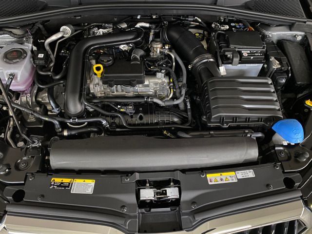 Fabia Tour 1.0 TSI DSG LED+KAMERA+SHZ