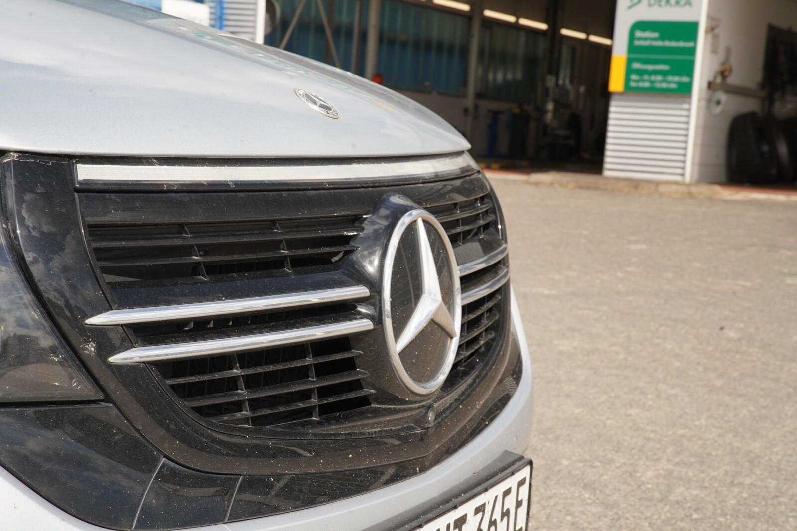Mercedes-Benz EQC AMG Line 4Matic 360° Kamera Keyless Burmeste