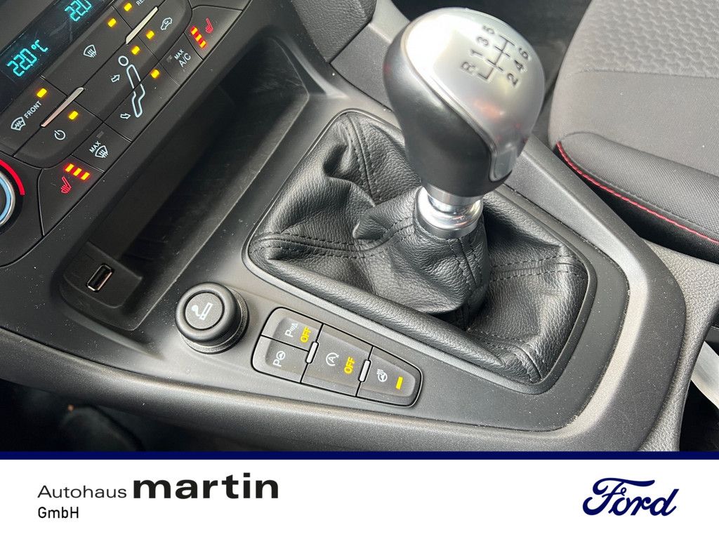 Fahrzeugabbildung Ford Focus 1.0 ST-Line BI-XENON KAMERA SYNC NAVI SHZ
