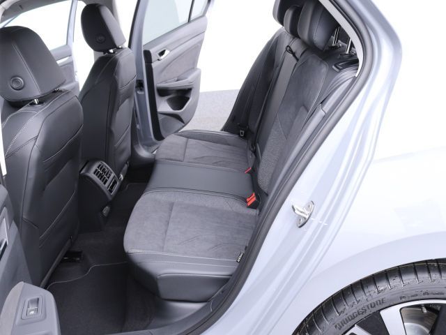 Volkswagen Golf - Bild 7