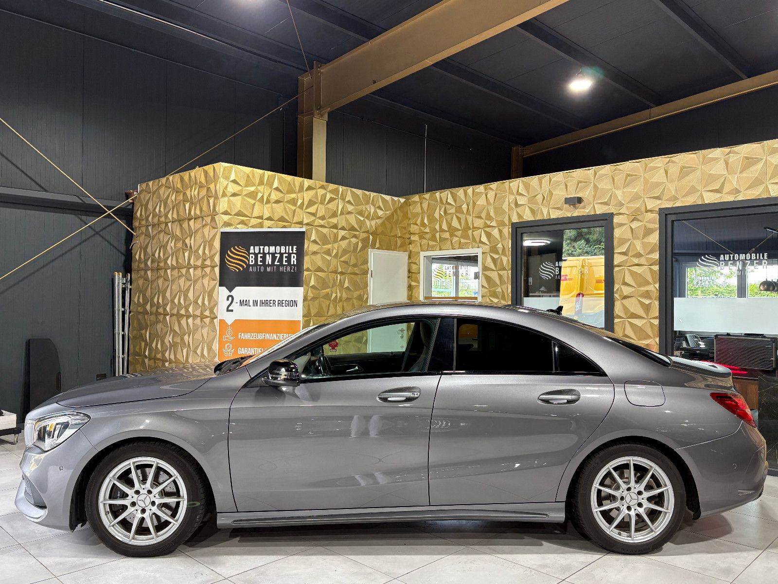 Fahrzeugabbildung Mercedes-Benz CLA 250/KAMERA/SHZ/NAVI/AMG-LINE/KLIMA/TEMPOMAT
