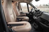 Malibu Van first class - two rooms GT skyview 640 LE RB (6/26)