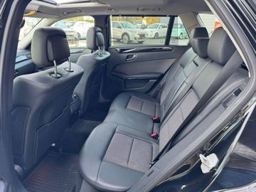 Mercedes E 350 - 12