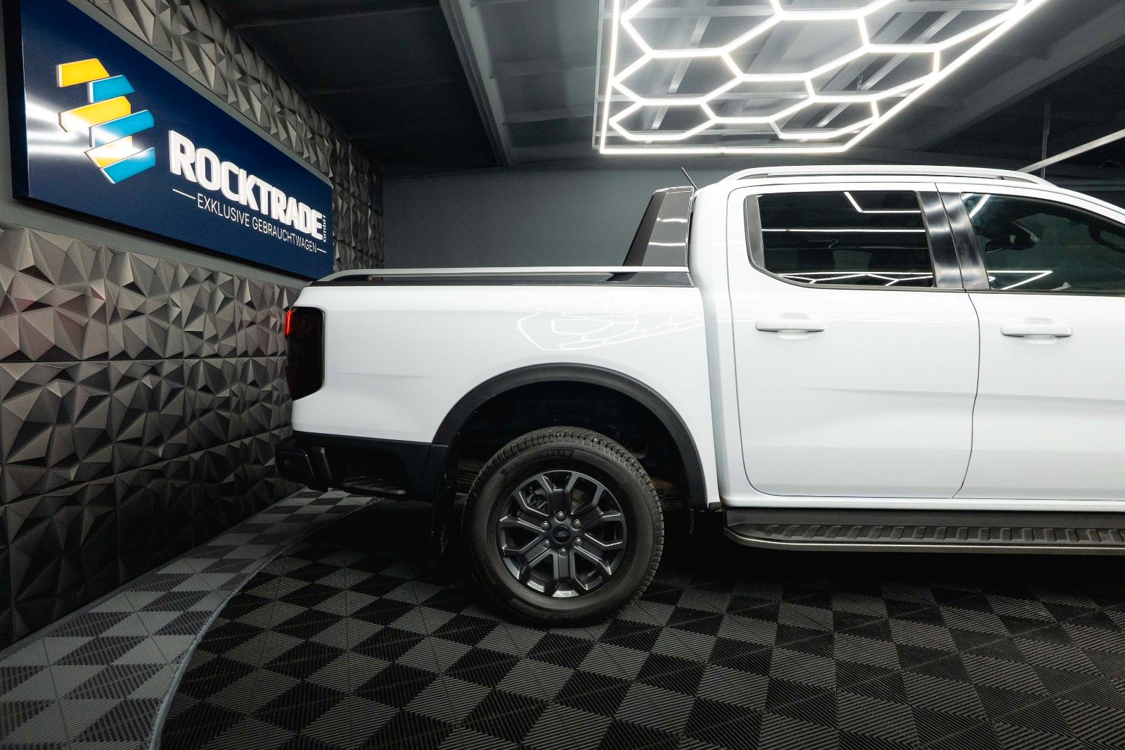 Fahrzeugabbildung Ford Ranger Wildtrak e-4WD Doppelkabine Offroad *ACC*
