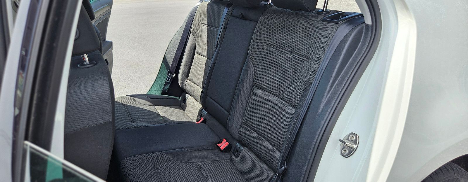VW Golf VII Lim. Comfortline BMT Parkassistent Shz