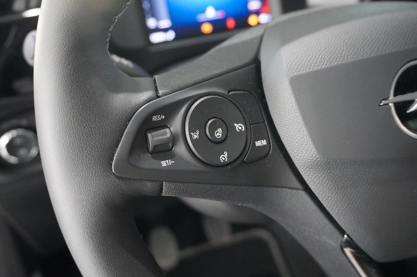 Fahrzeugabbildung Opel Corsa F 1.2 FACELIFT NAVI/LED/KAMERA/VIRTU./DAB+
