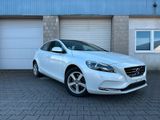 Volvo V40 Momentum Pano/Kamera/Bi-Xenon - Volvo