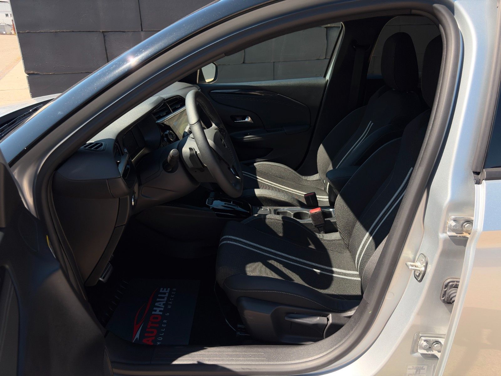 Fahrzeugabbildung Opel Corsa F GS 1.2 Turbo LED CAM PDC LHZ SHZ CarPlay