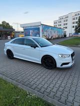 Andere Audi A3 S. Optik Quatro 220 PS Import USA,... - Andere aus 2015