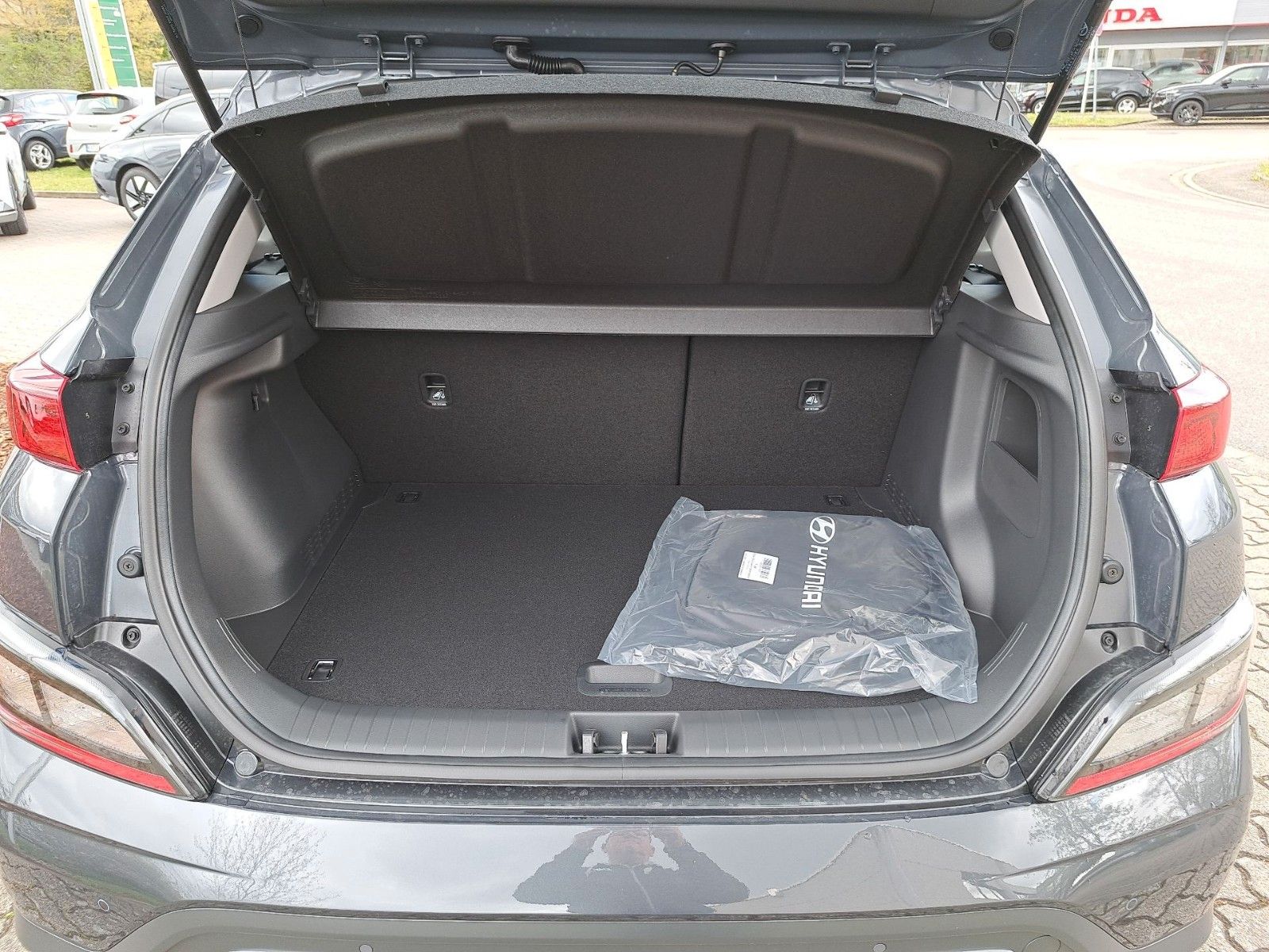 Fahrzeugabbildung Hyundai Kona Select Elektro 2WD/Effizienz-Paket-Wärmep.