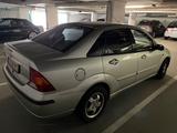 Ford Focus 1,6 Ghia X Autom. Ghia X - Ford Focus aus 2003: Ghia