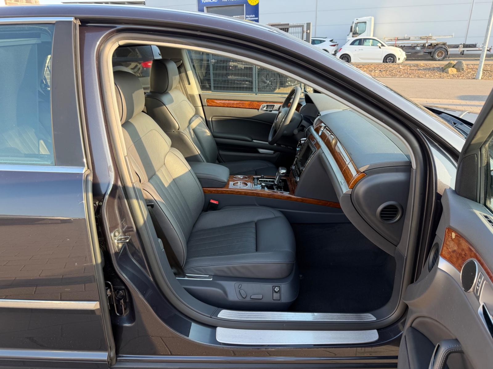 Volkswagen Phaeton V6 TDI 4Motion*KAMERA*NAVI*LEDER*2.HAND*