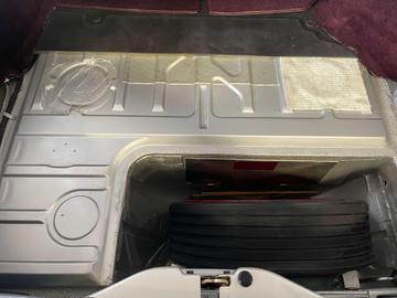 1990 Porsche 944 缩略图 42