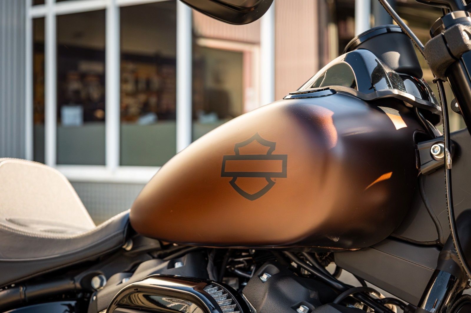 Fahrzeugabbildung Harley-Davidson FXFBS FAT BOB 114 CUI SOFTAIL - Penzl -