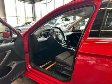 Volkswagen Passat Variant *Massage*Keyless*Tempo*Navi*