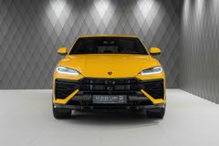 Urus 4.0 V8 PHEV SE 2025 YELLOW CARBON PANO