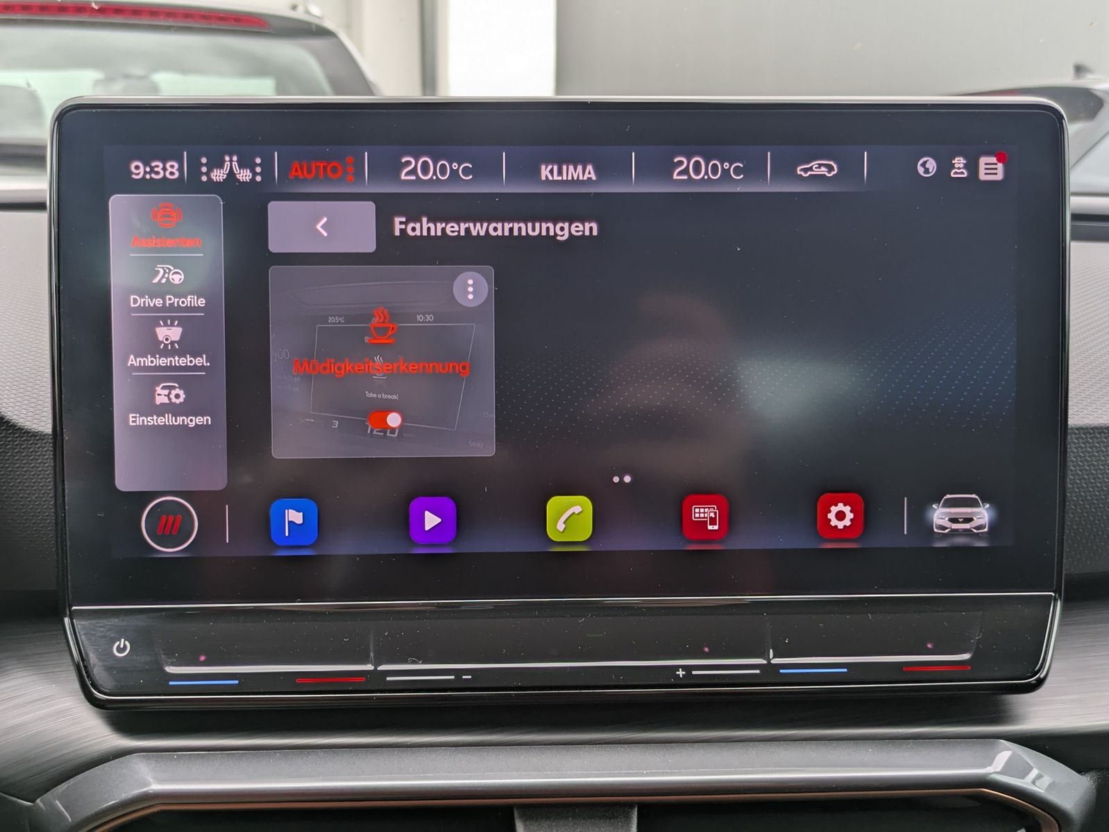 Fahrzeugabbildung CUPRA Leon 1.5 eTSI DSG MATRIX-LED*ACC*APP*KAMERA*18"