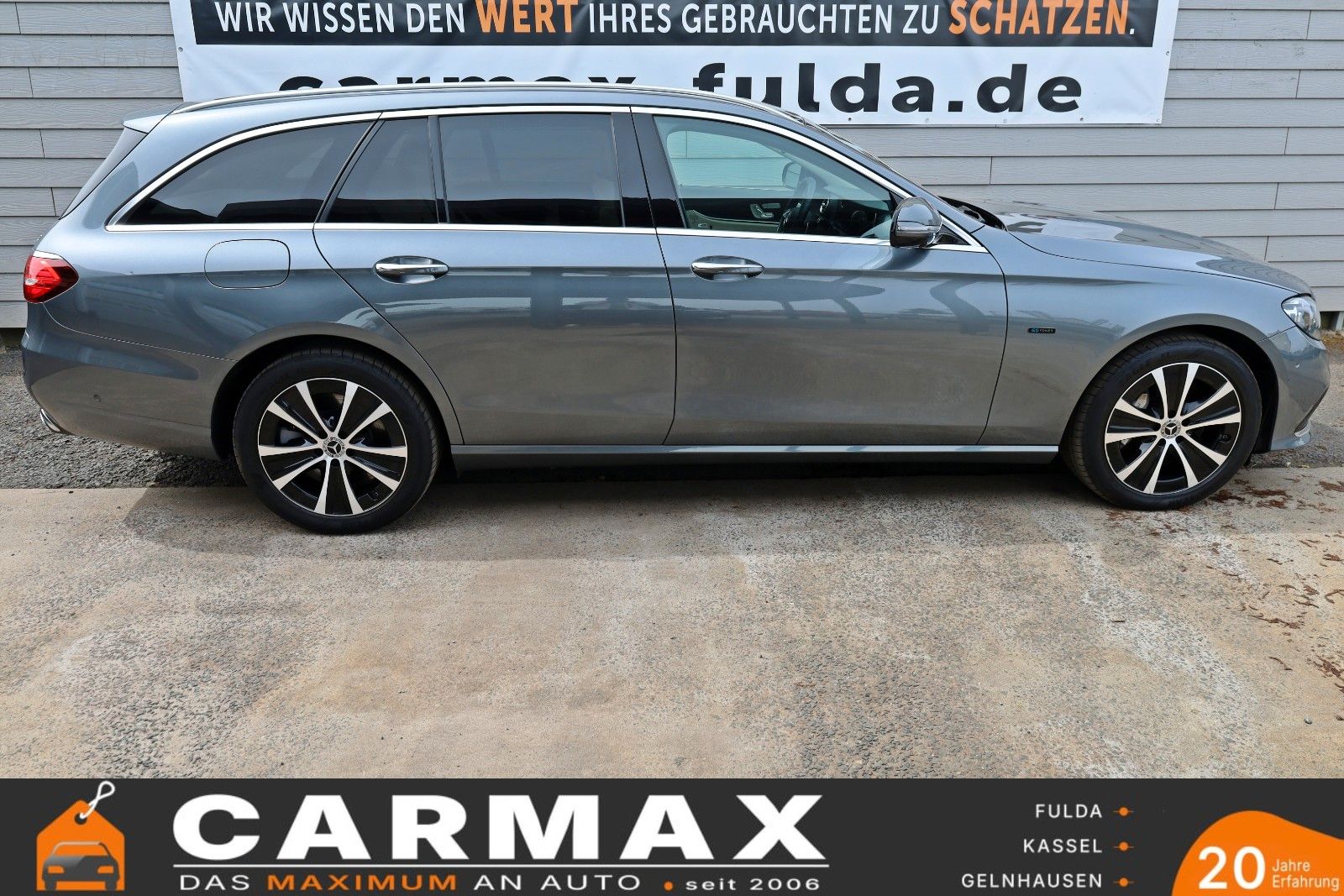 Fahrzeugabbildung Mercedes-Benz E 300de 4M T Avantgarde Leder,Navi,LED,PanoDach