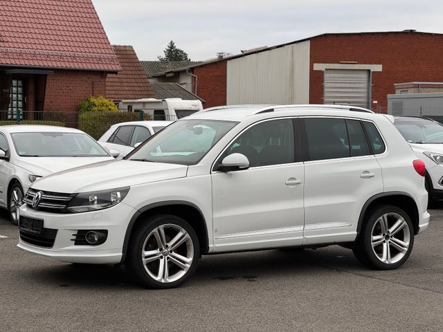 Volkswagen Tiguan R Line + NAVI/MFL/GRA/LMF19´´