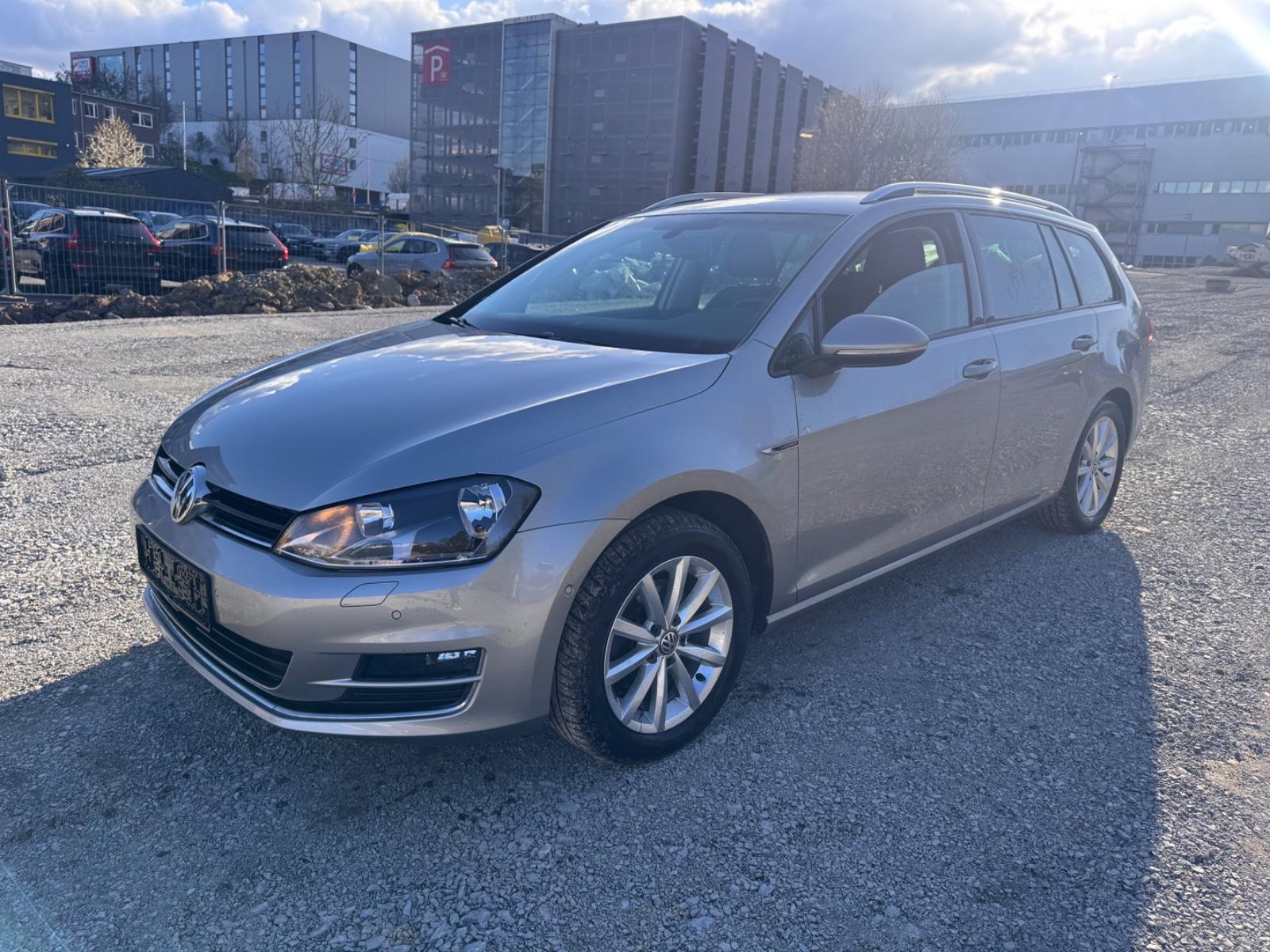 Volkswagen Golf VII Variant Lounge BMT